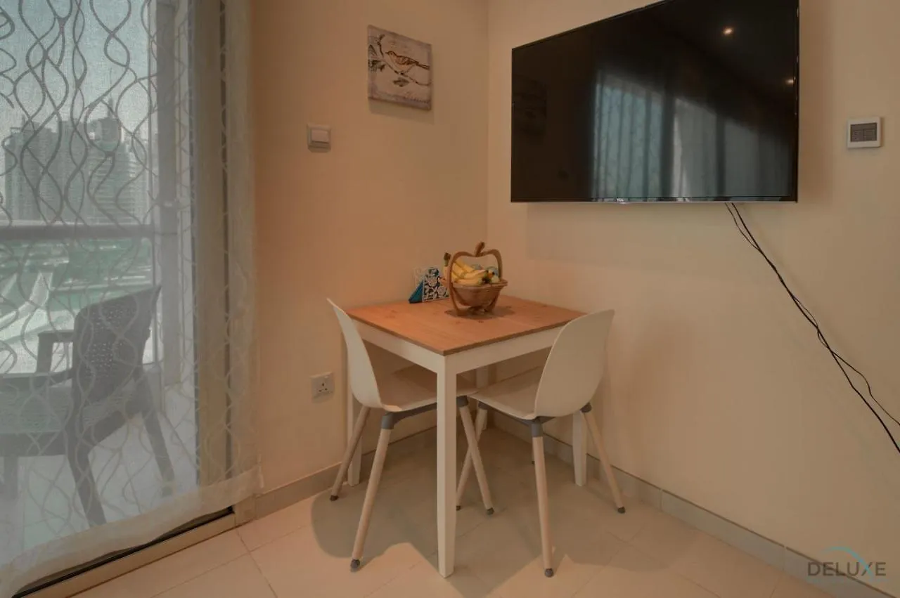 Daire Modern Studio At Royal Oceanic Jbr By Deluxe Holiday Homes Dubai