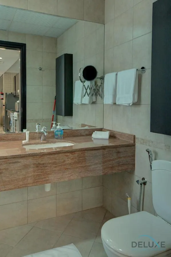 Modern Studio At Royal Oceanic Jbr By Deluxe Holiday Homes Dubai 0*,  Birleşik Arap Emirlikleri